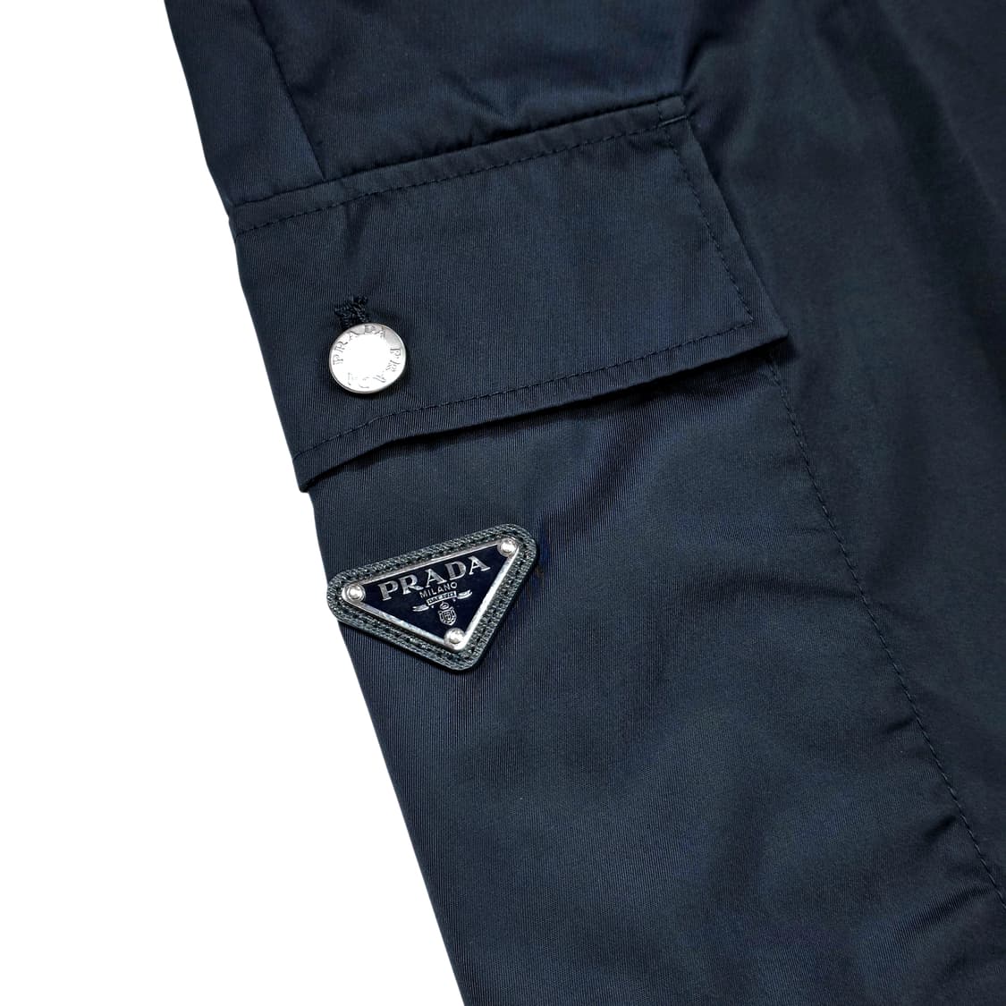 프라다 삼각로고 리나일론 버뮤다 쇼츠 반바지 상품이미지3