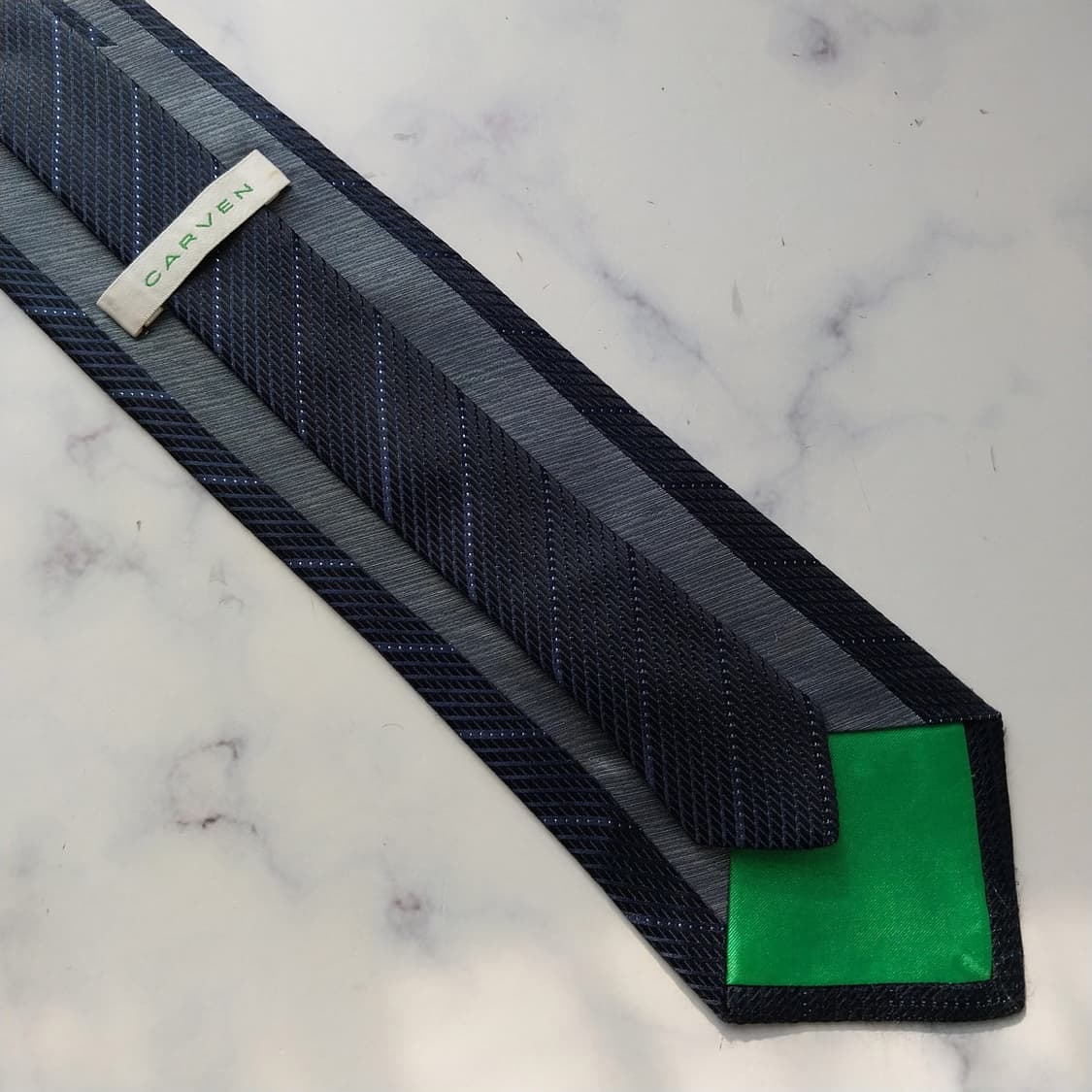 까르뱅 실크 네이비 헤링본 패턴 넥타이 9.2cm A+등급 K2107 상품이미지9