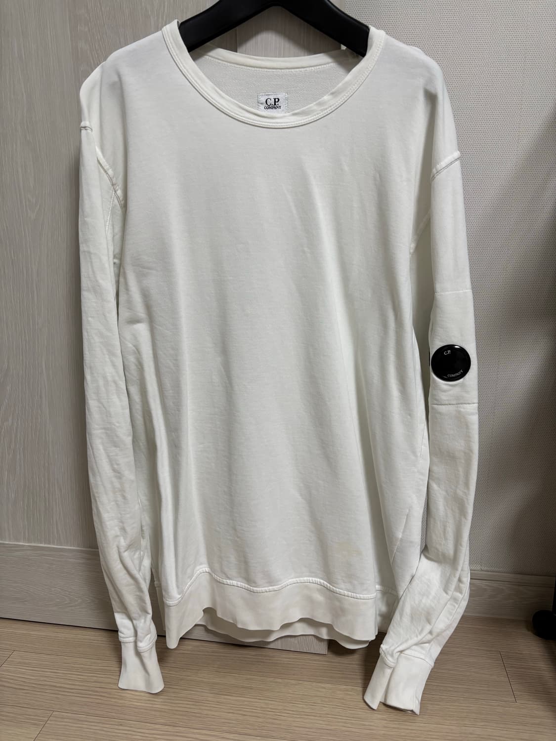 Cp 컴퍼니  화이태 맨투맨 XL 상품이미지1