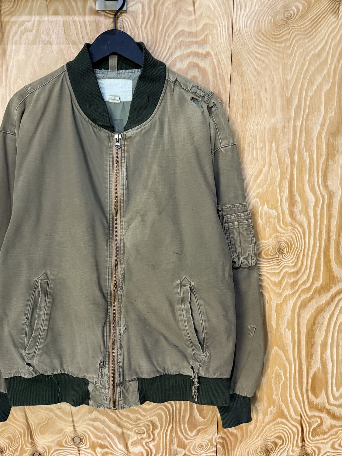 아메리칸이글 디스트레스드 보로 ma-1 상품이미지3