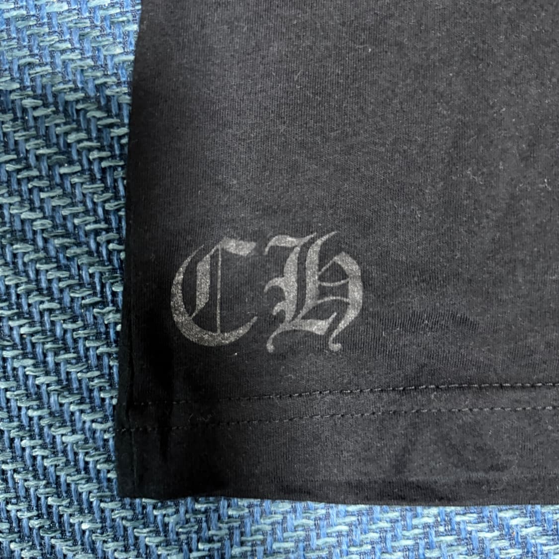 [XS]크롬하츠 넥 스크립트 로고 티셔츠 블랙 상품이미지4