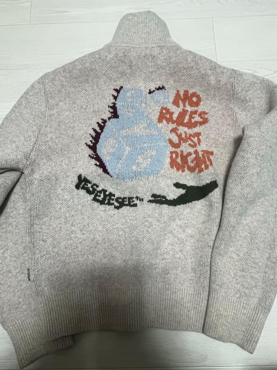 예스아이씨 집업 니트 s 상품이미지2