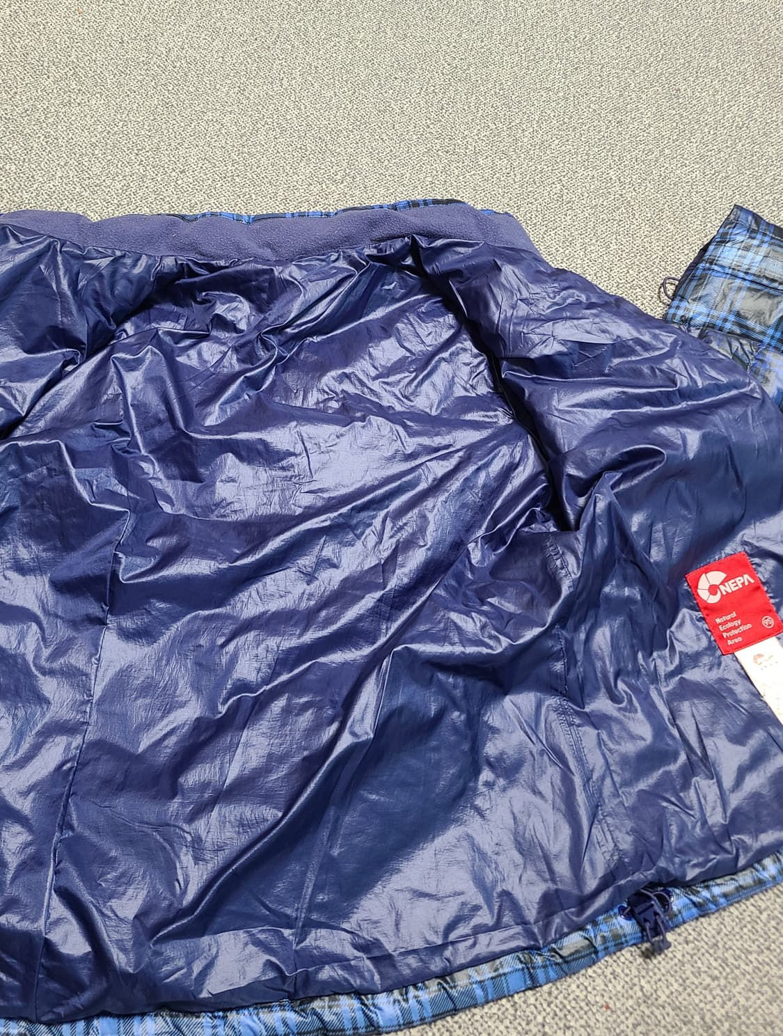 네파 여성 경량 구스다운 800 숏  패딩 95 정사이즈 85-90 상품이미지3