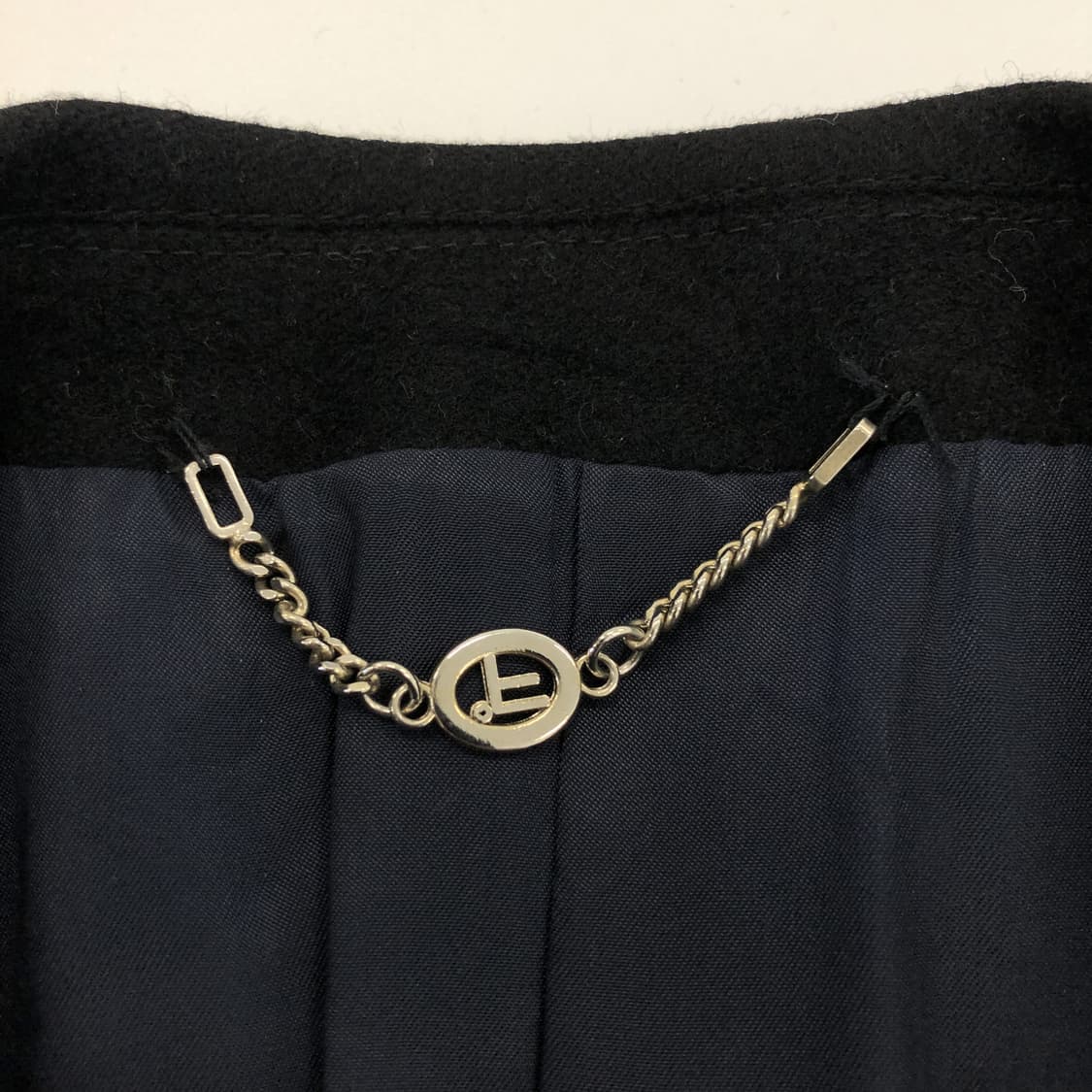 지이크 캐시미어 50% 블랙 울코트 90 사이즈  상품이미지6