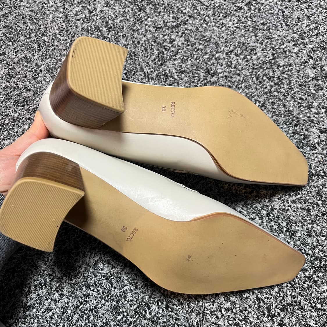 렉토 RECTO 아이보리 로퍼 펌프스 39 상품이미지4