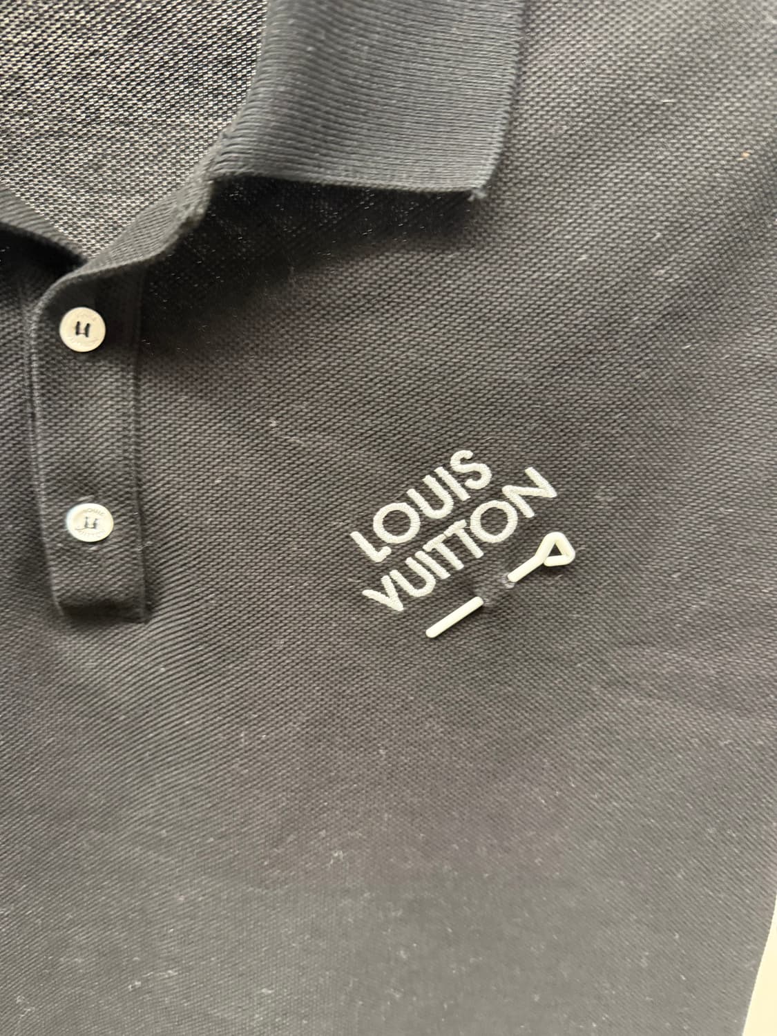 루이비통 시그니처 폴로 카라티 L 사이즈 상태좋음  상품이미지4