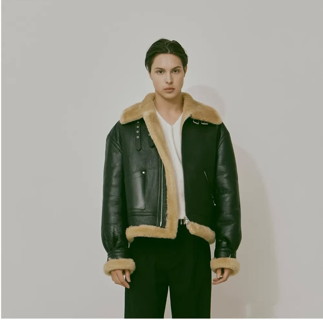 (미발매 상품) 론트 깡스타일리스트 리얼레더 브라운 무스탕 팝니다 상품이미지1