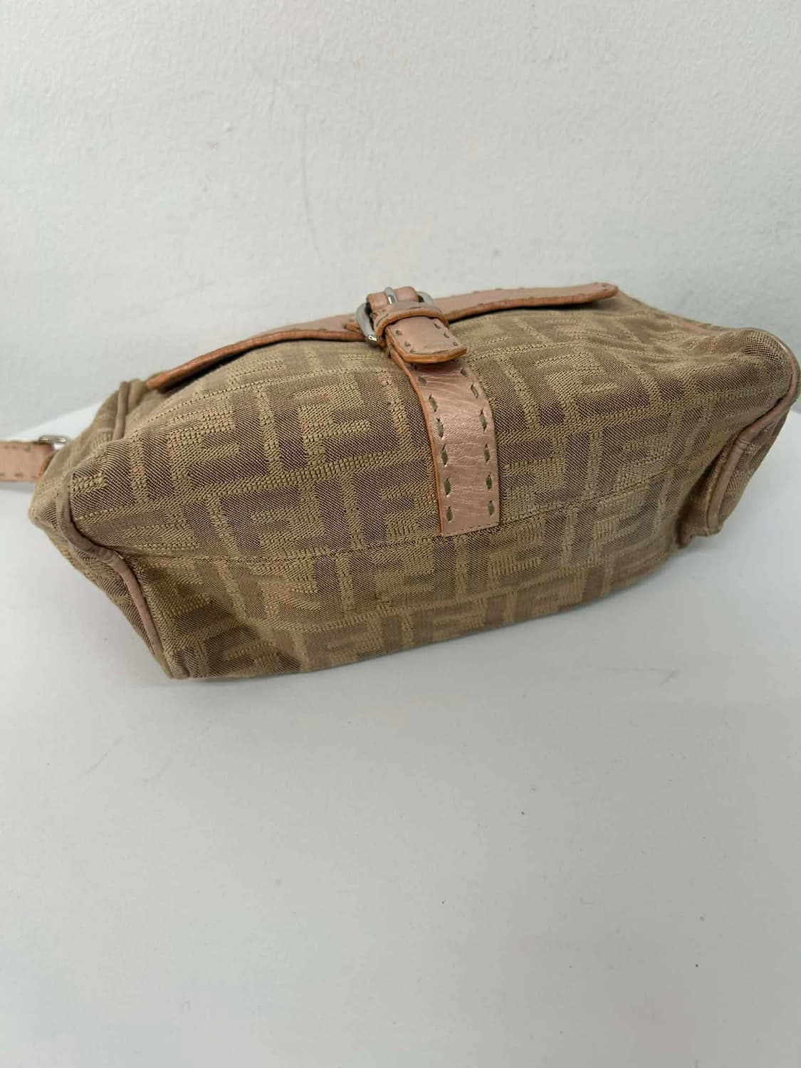 펜디 FF주카 캔버스 미니 크로스 숄더백 상품이미지5