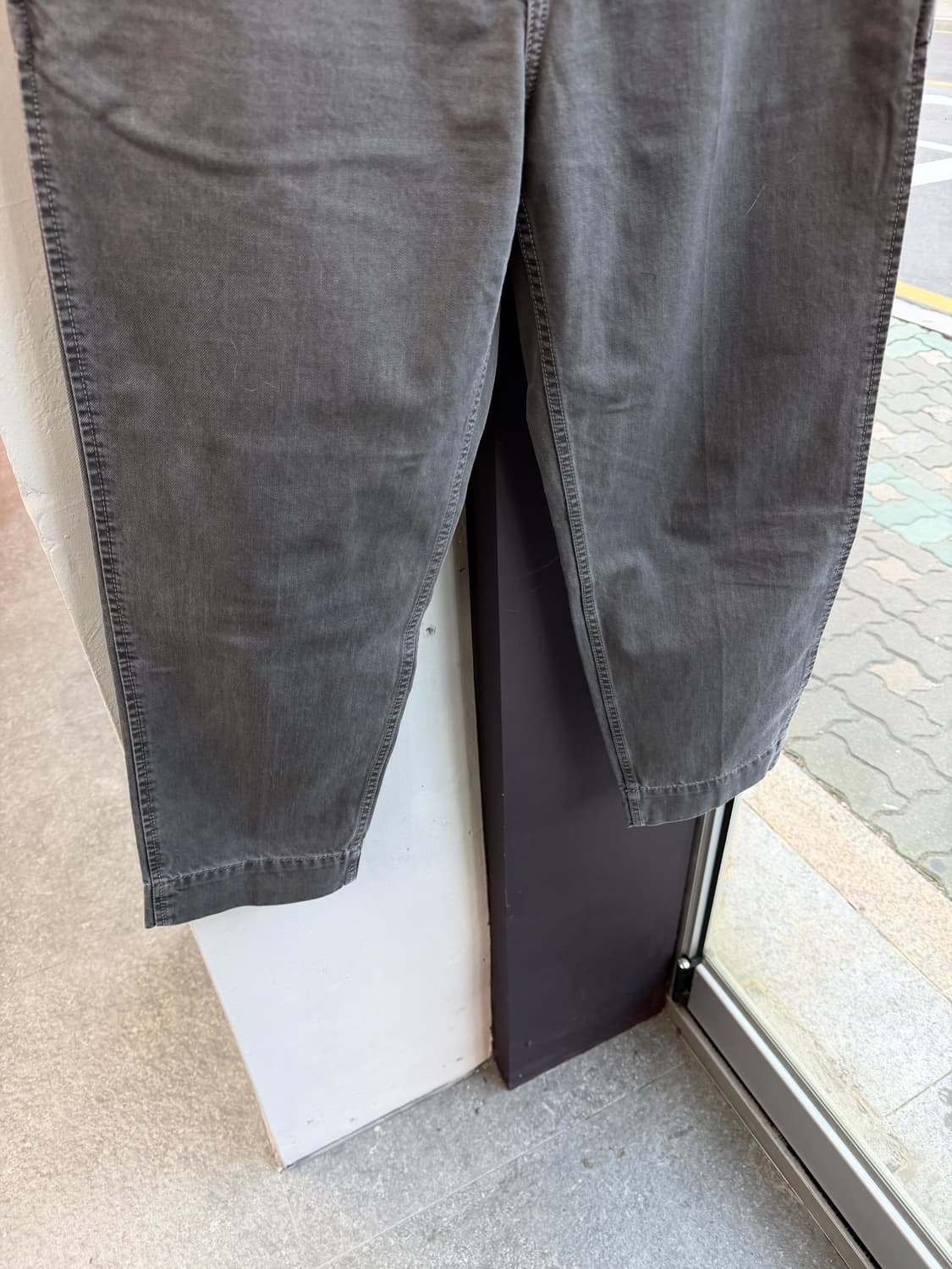 82/ 솔리드옴므 21FW 벨티드 워싱 팬츠 상품이미지4