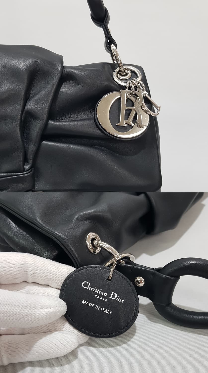 디올 D링 블랙 레더 숄더백 상품이미지4