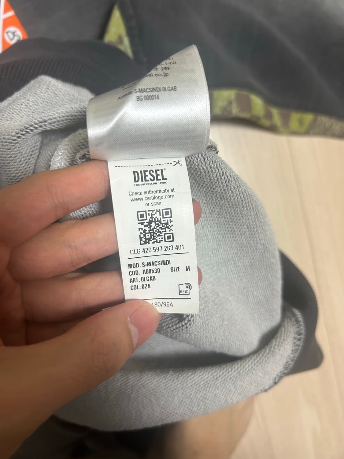 Diesel 디젤 맨투맨 m사이즈 상품이미지2