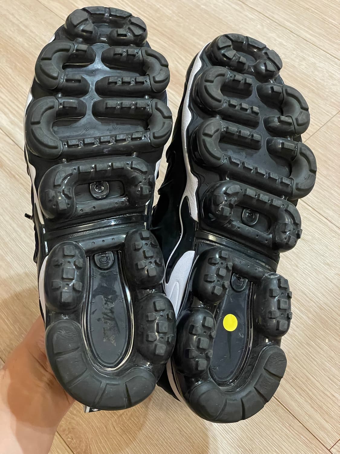 나이키 베이퍼맥스 플러스 검흰 270 상품이미지3