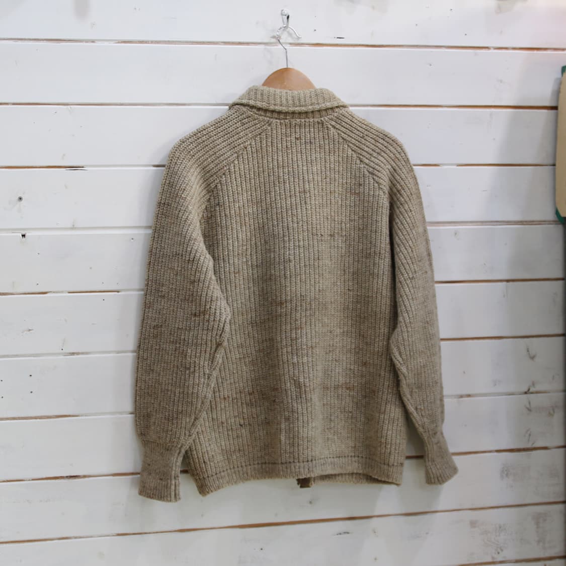 (착용컷) DIPLODOCUS 스웨이드 니트 자켓 (남성용 100) 상품이미지2