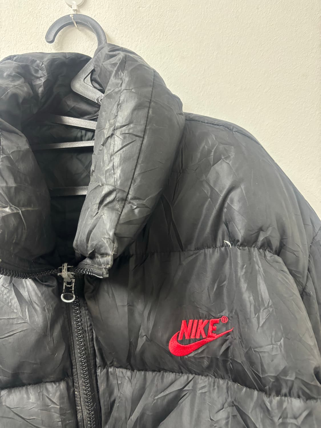 나이키 레드 스우시 리버시블 오버핏 블랙 패딩 상품이미지6