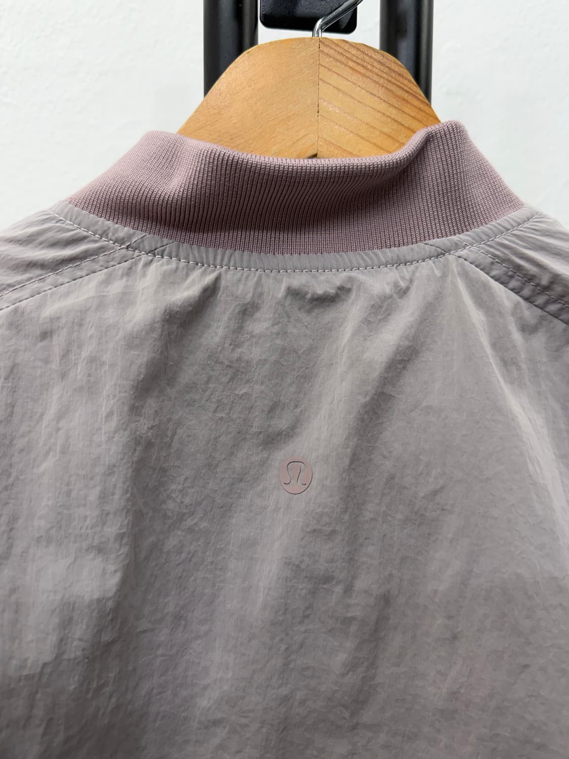 정품) 룰루레몬 여성 리버시블 양면 경량패딩 8(66) 상품이미지5