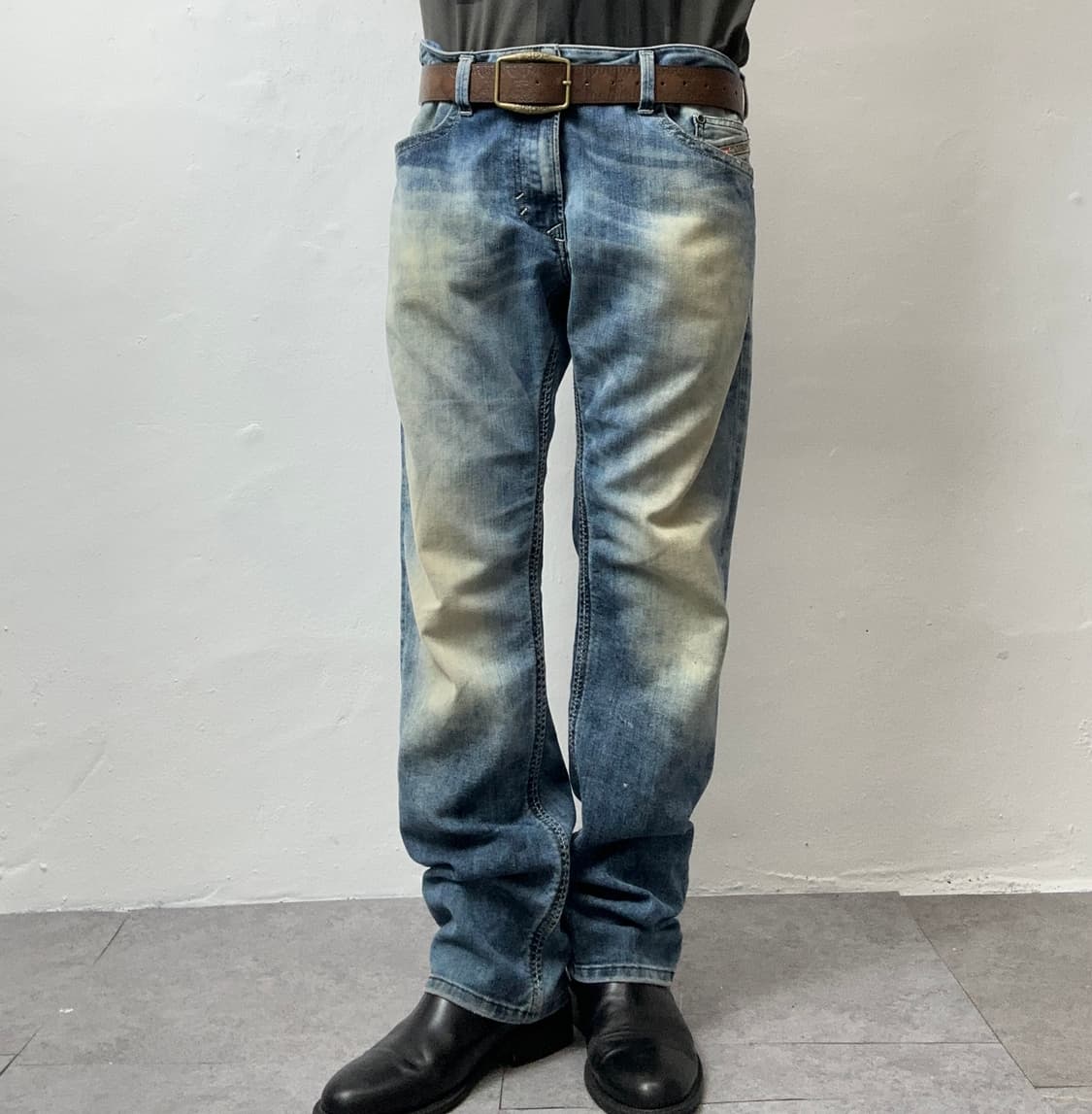 DIESEL Blue Distressed Wash Straight-Leg 상품이미지1