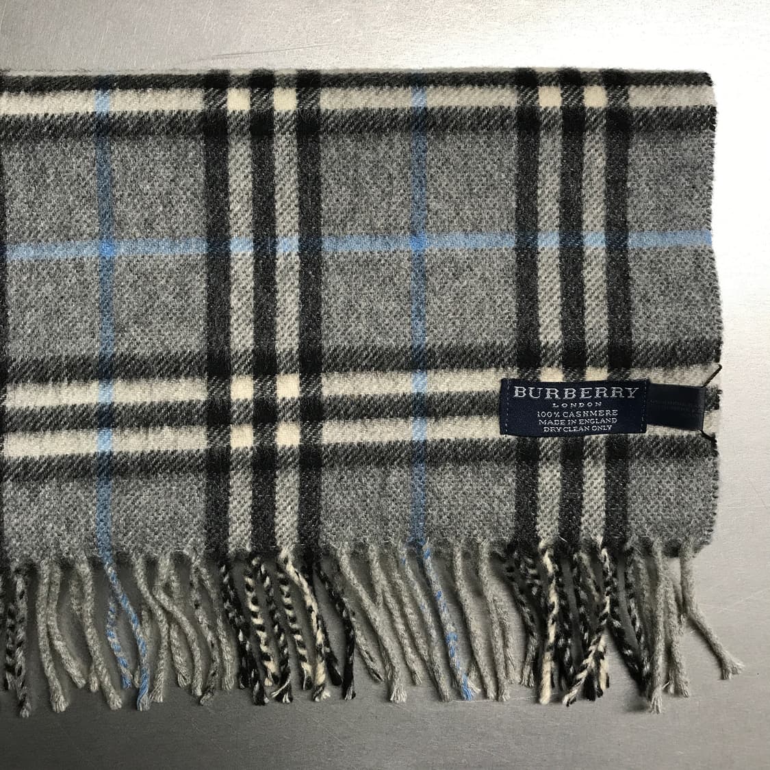 버버리 정품 캐시미어 머플러 그레이 상품이미지3