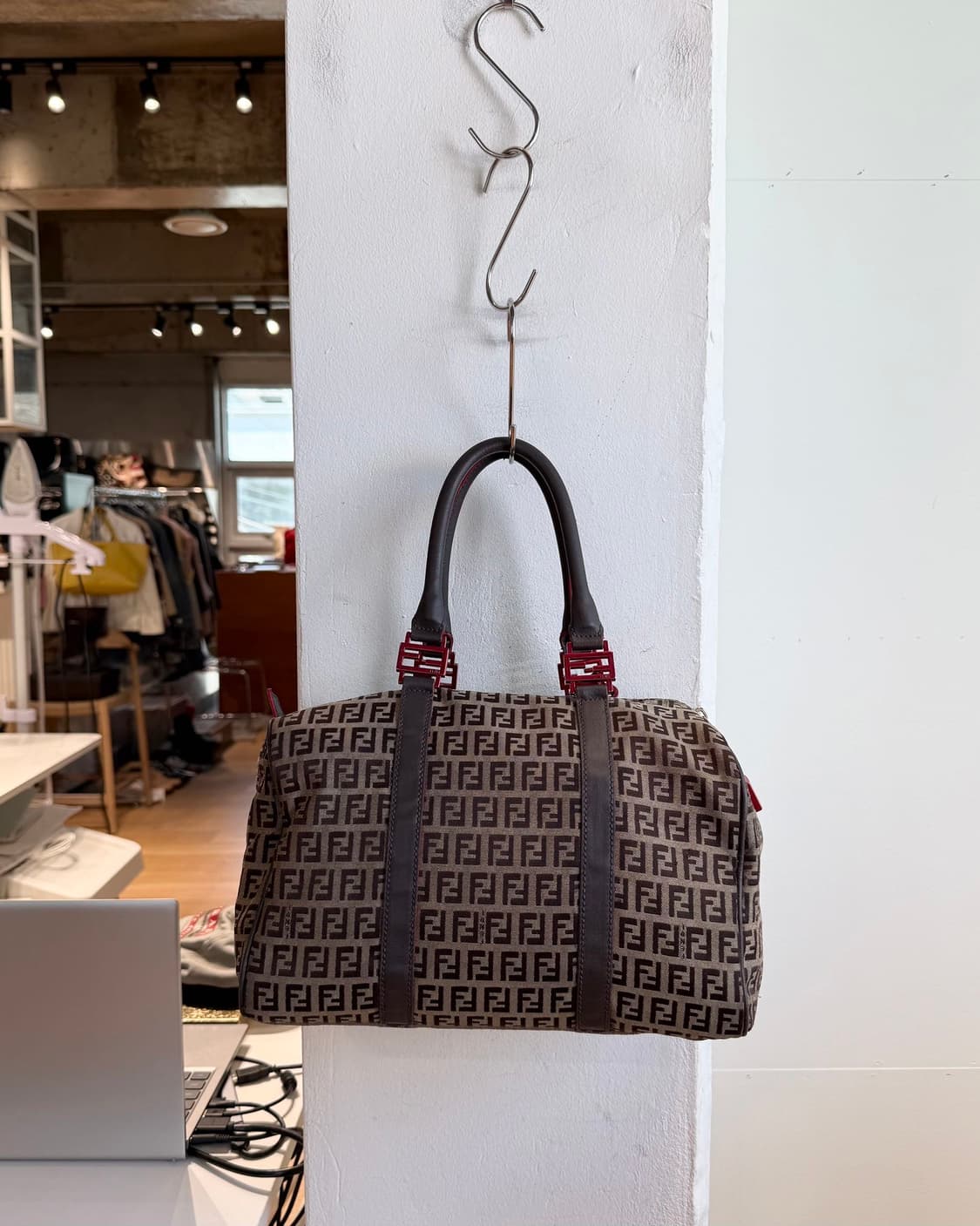 펜디 브라운 주카 캔버스 보스턴백 상품이미지4