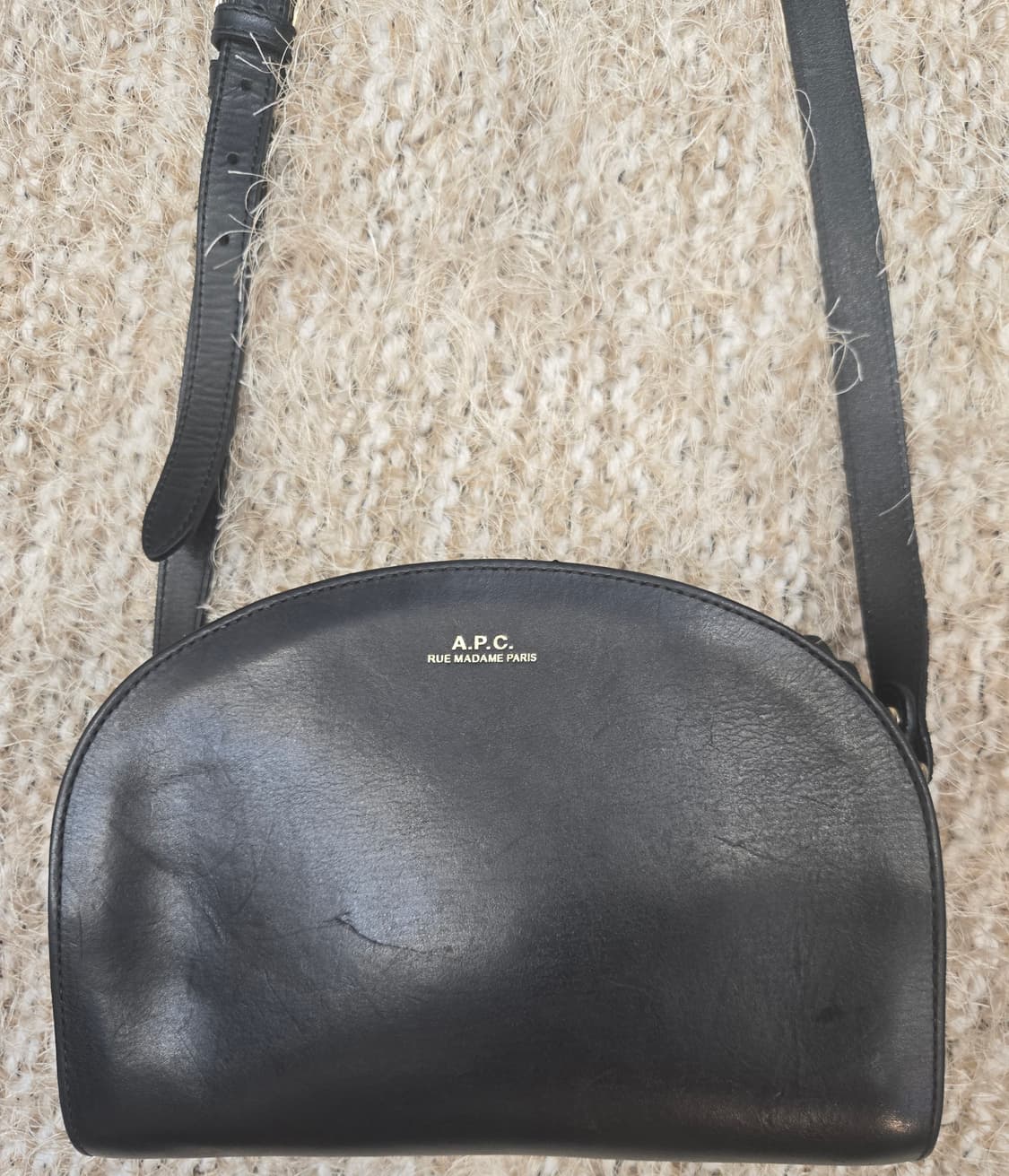 A.P.C 하픙순 블랙크로스 상품이미지2