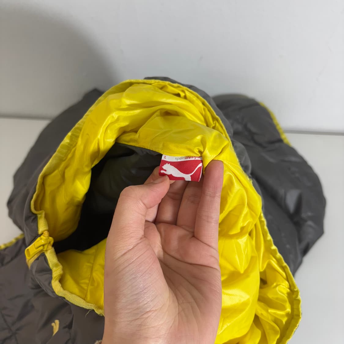 M-L 푸마 진그레이 구스다운 경량패딩점퍼 상품이미지4