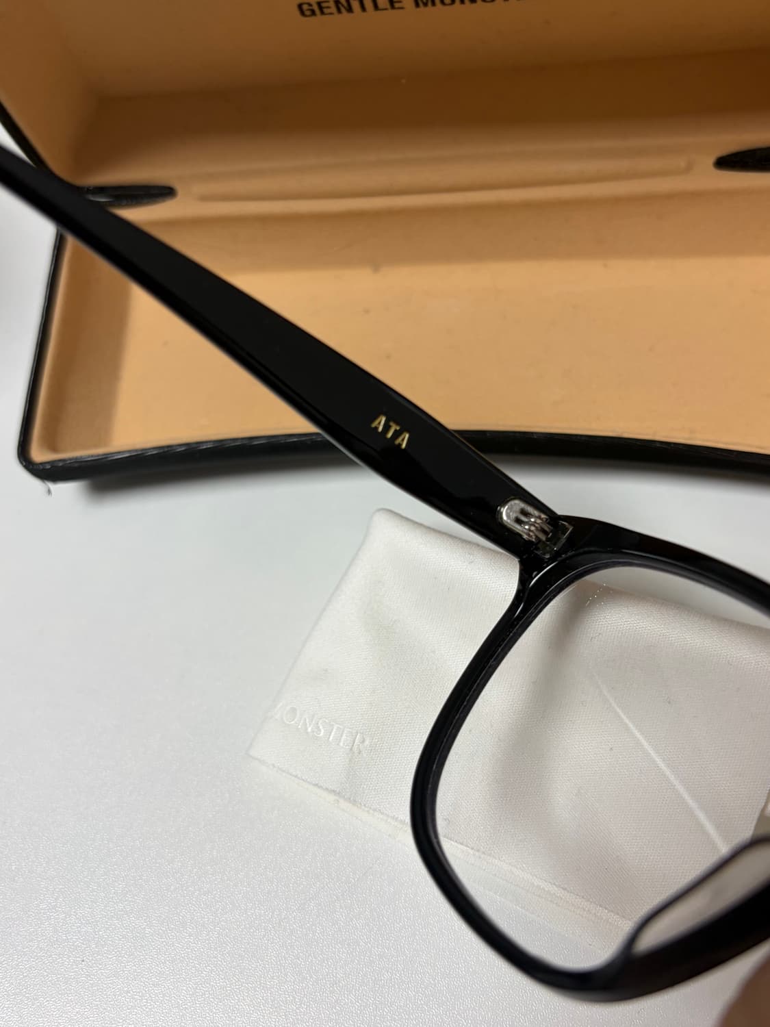 젠틀몬스터 ATA 01 상품이미지5