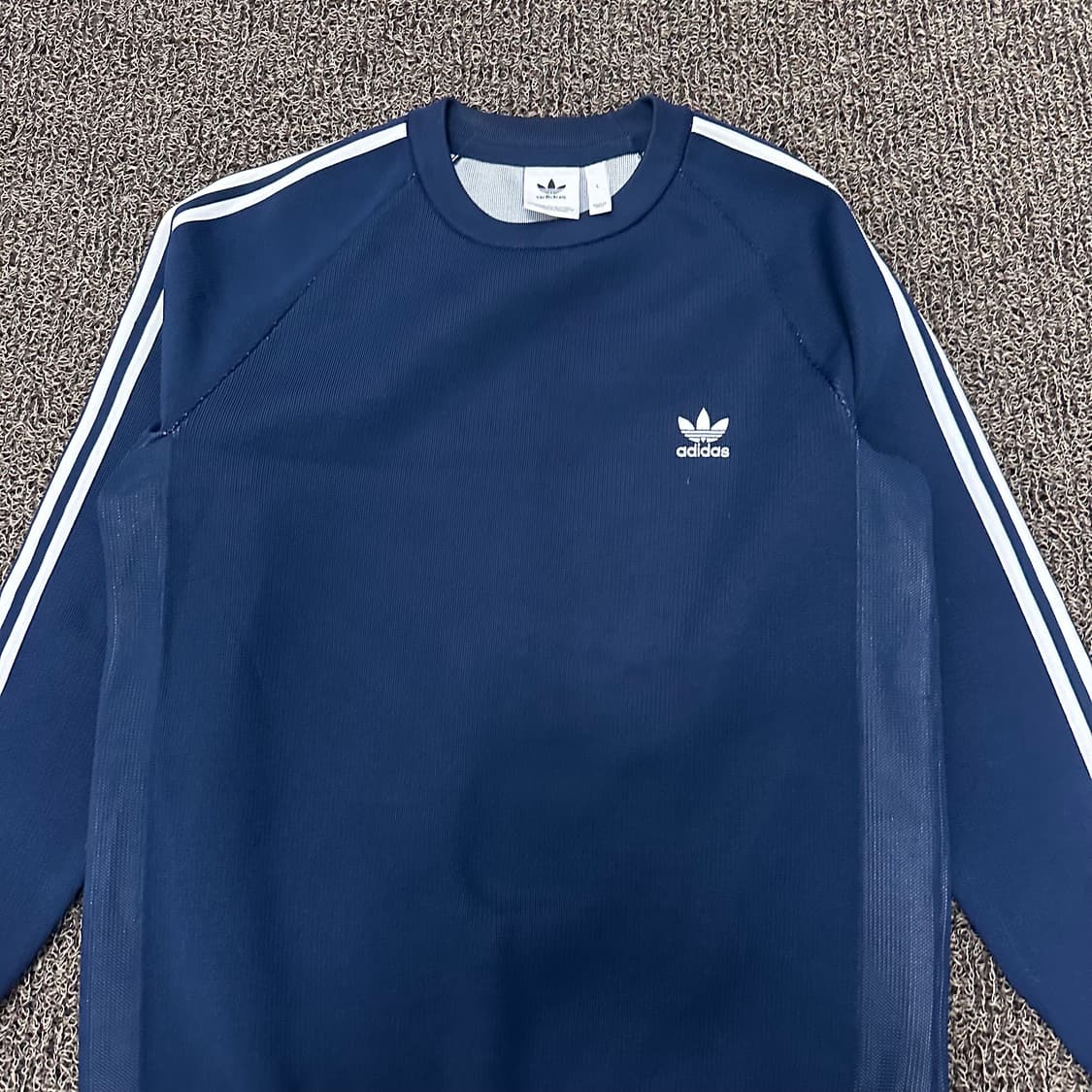아디다스 맨투맨 네이비 L 상품이미지2