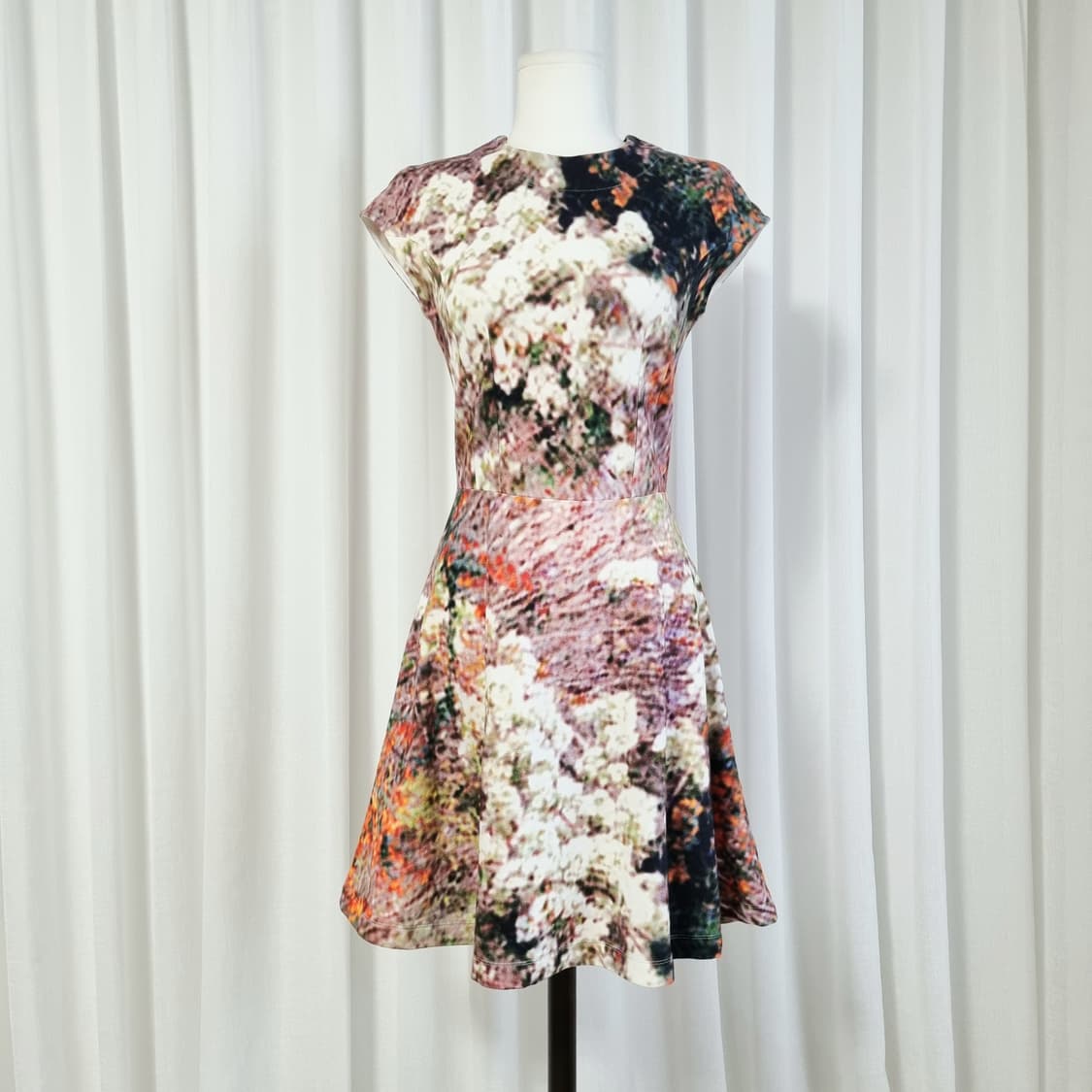 까르뱅 CARVEN 원피스 미니드레스 (44~날씬55) 상태최상 상품이미지1