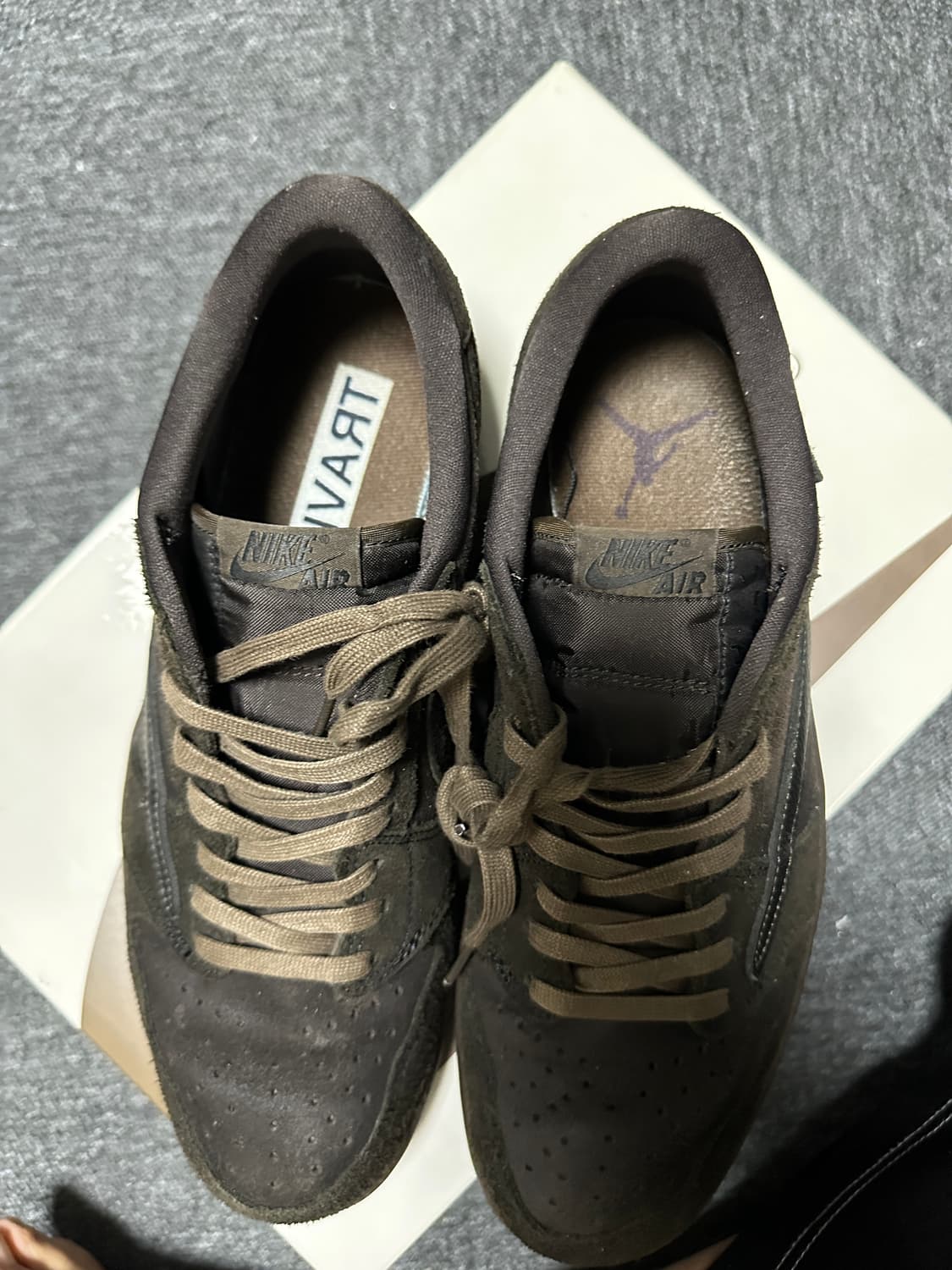 나이키 조던x스캇 벨벳 브라운 280 상품이미지2