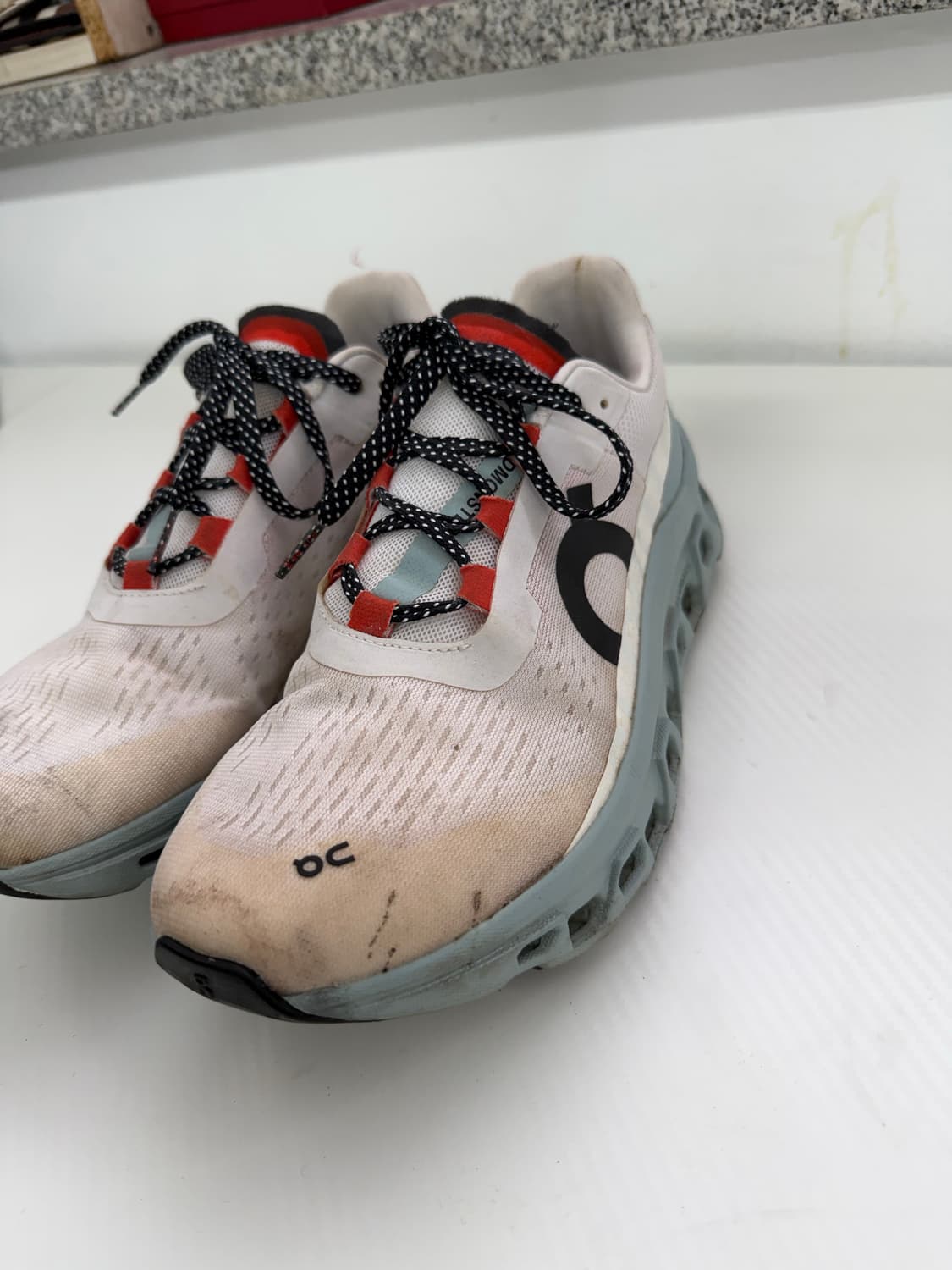 정품) ON 온 러닝 클라우드몬스터 250 상품이미지2