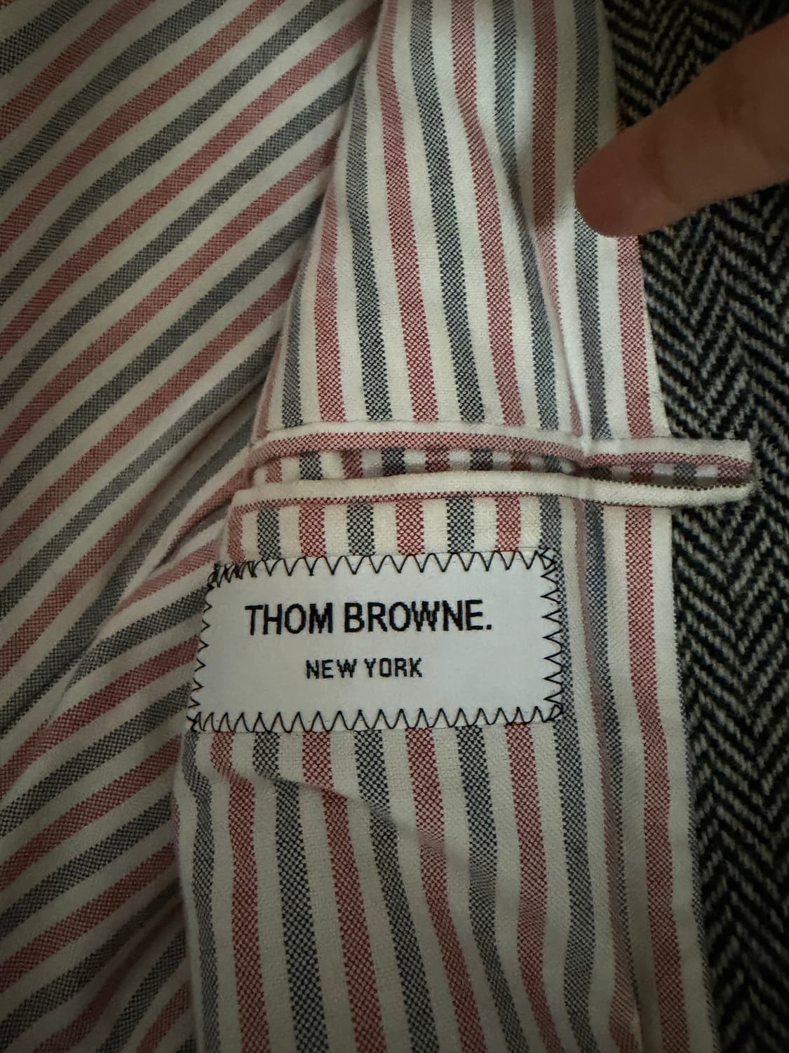 톰브라운 헤링본 캐시미어 코트 3사이즈 상품이미지3