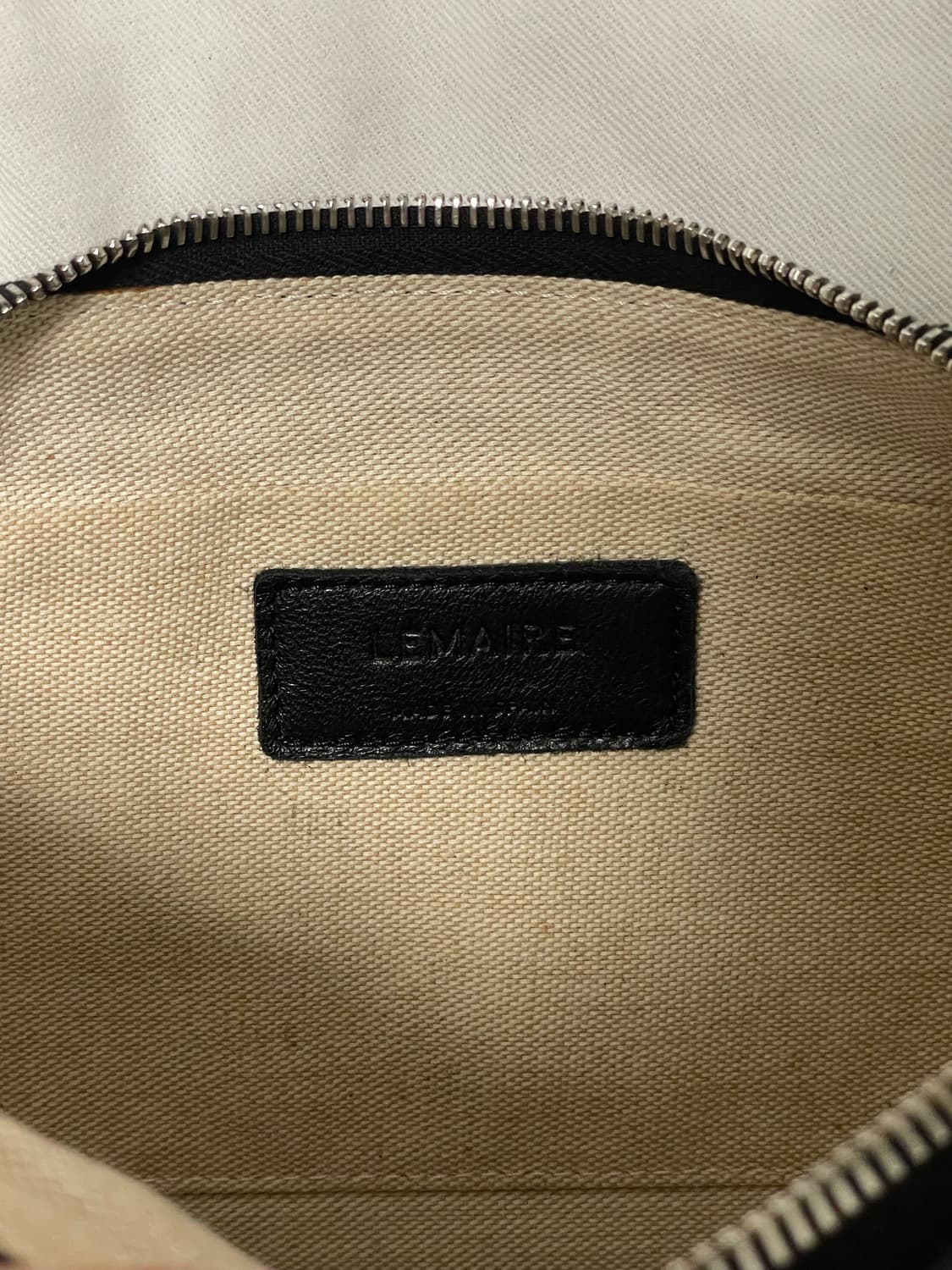 르메르 크루아상 범백 블랙 스몰 상품이미지4