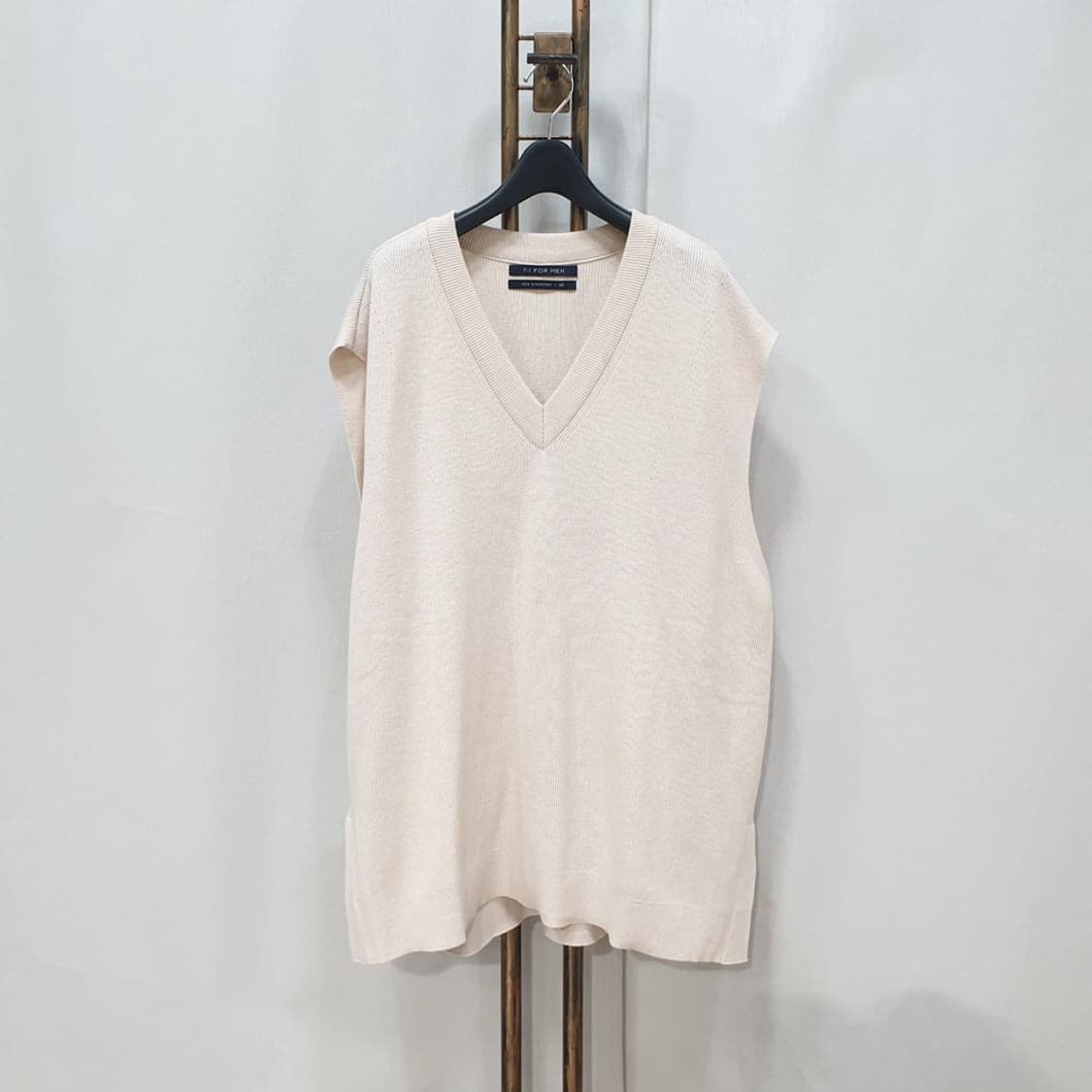 티아이포맨 울혼방 브이넥 베스트 110 상품이미지1