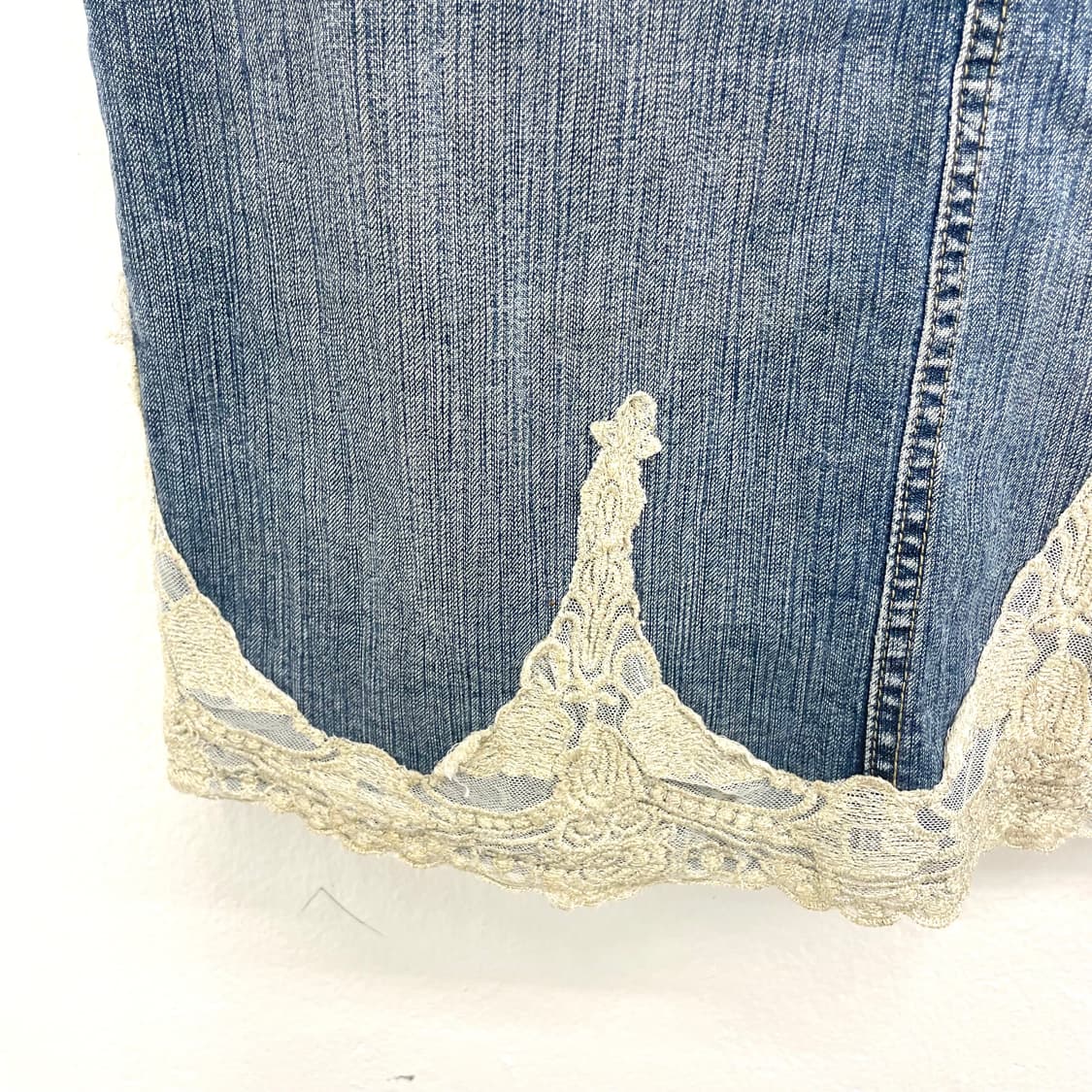 light blue lace trim denim skirt 상품이미지3
