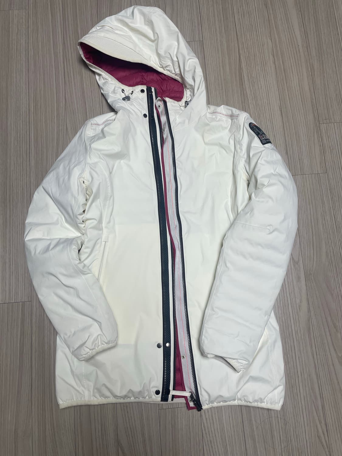 한글택 파라점퍼스 여성 리버시블 경량패딩 M 상품이미지3