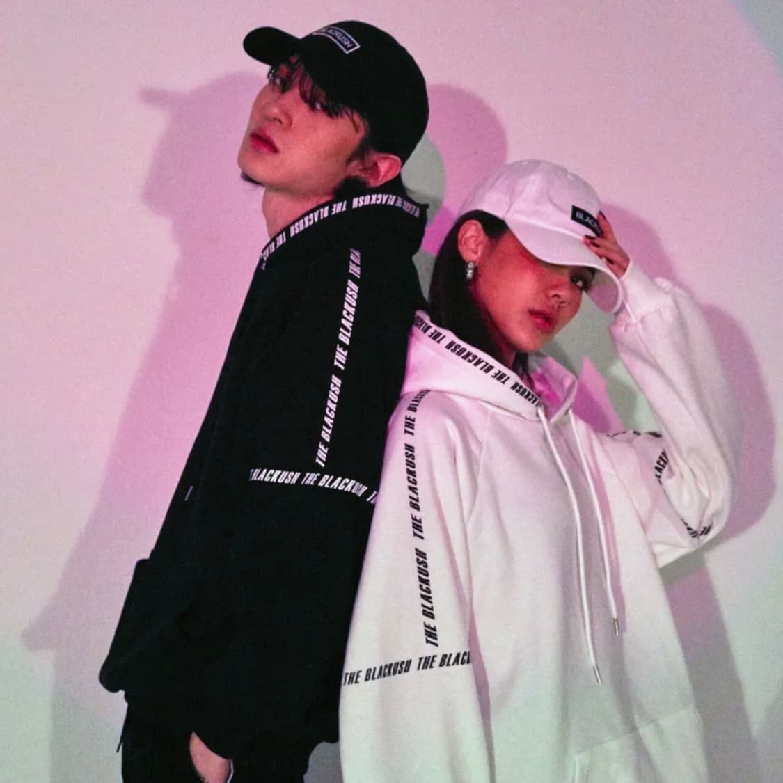 [무신사] 블랙크러쉬 BLK 레터링 포인트 후드티 105 (XL) 상품이미지2