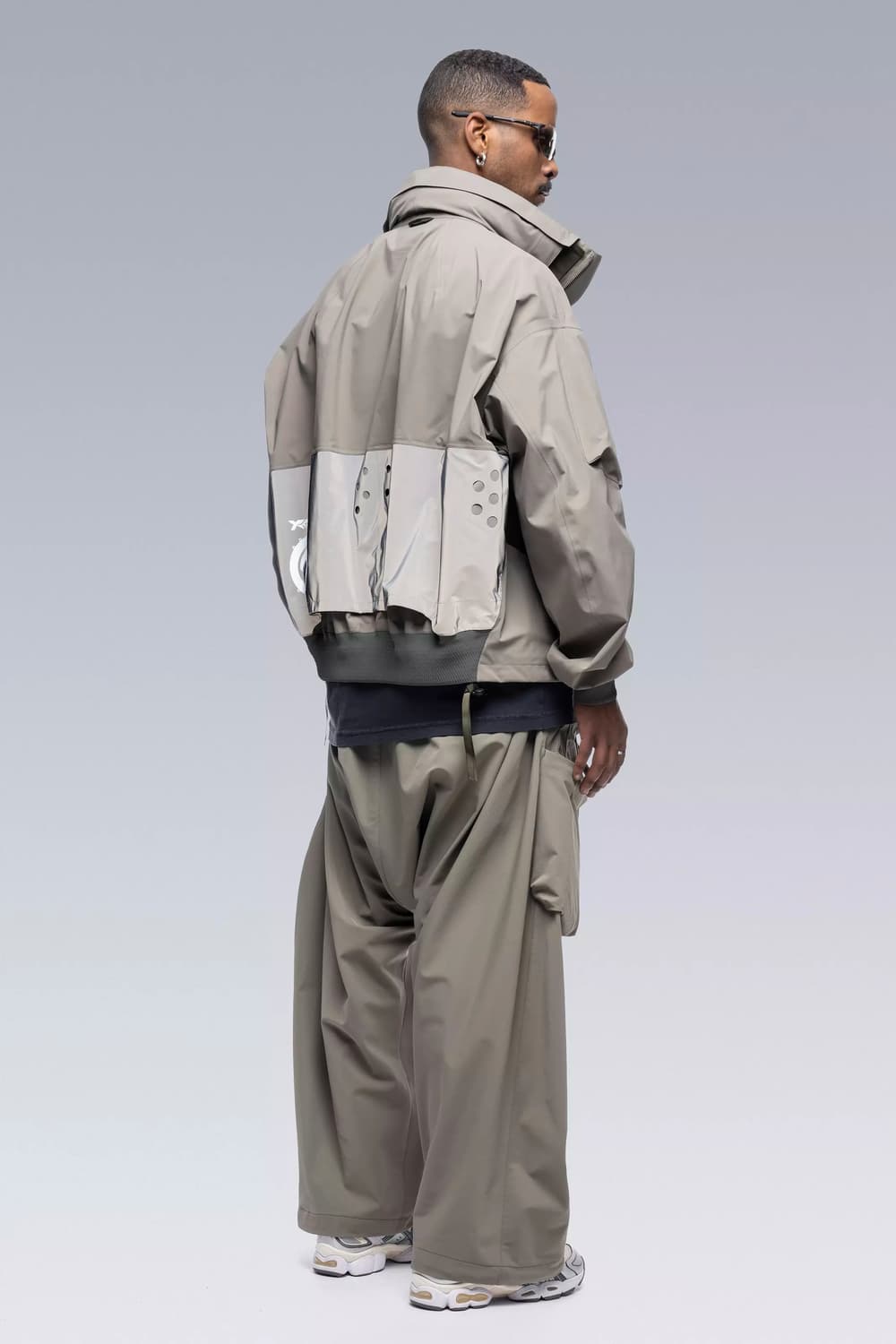 아크로님 J110TS-GT
3L Gore-Tex Pro Tec Sys 상품이미지4