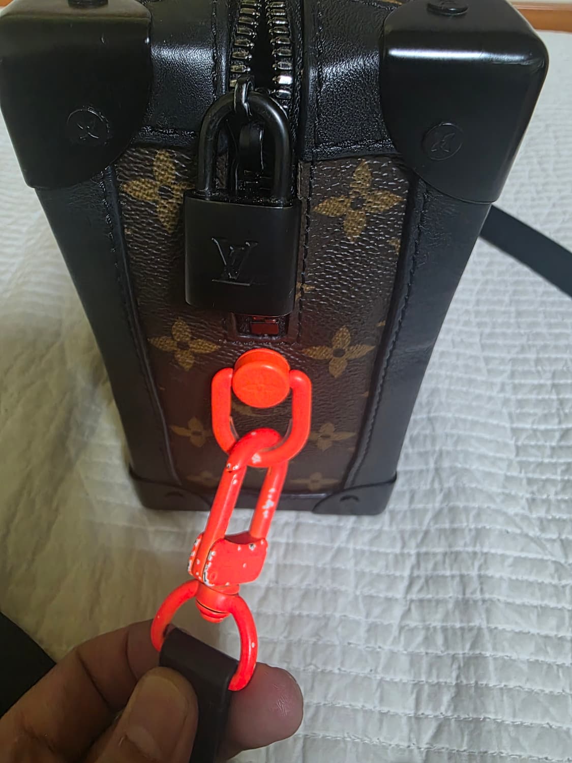 루이비통 버질아블로 소프트 트렁크 백
 상품이미지7