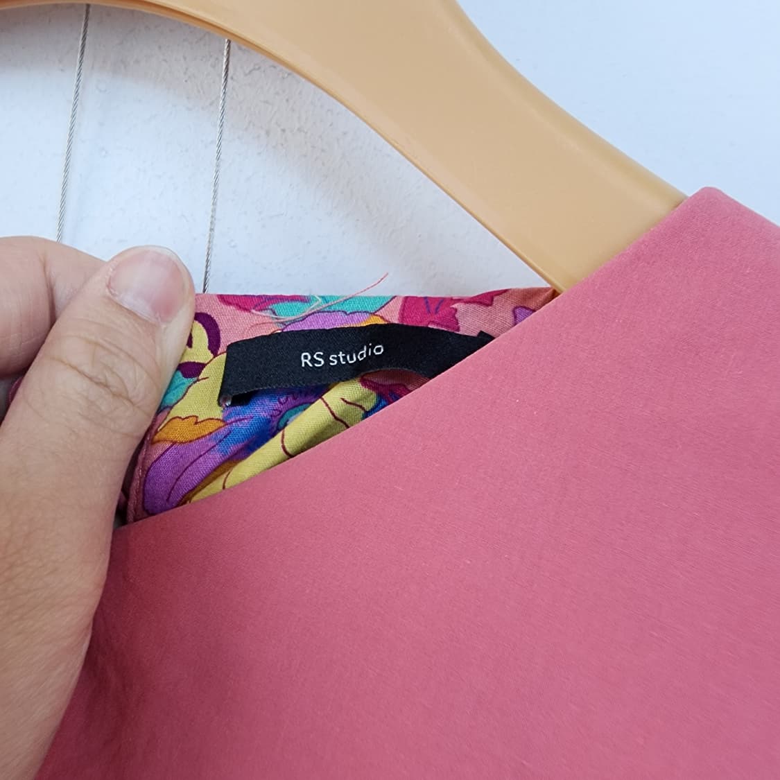 RS 스튜디오 플라워 패턴 핑크 빅카라 롱 원피스 상품이미지4