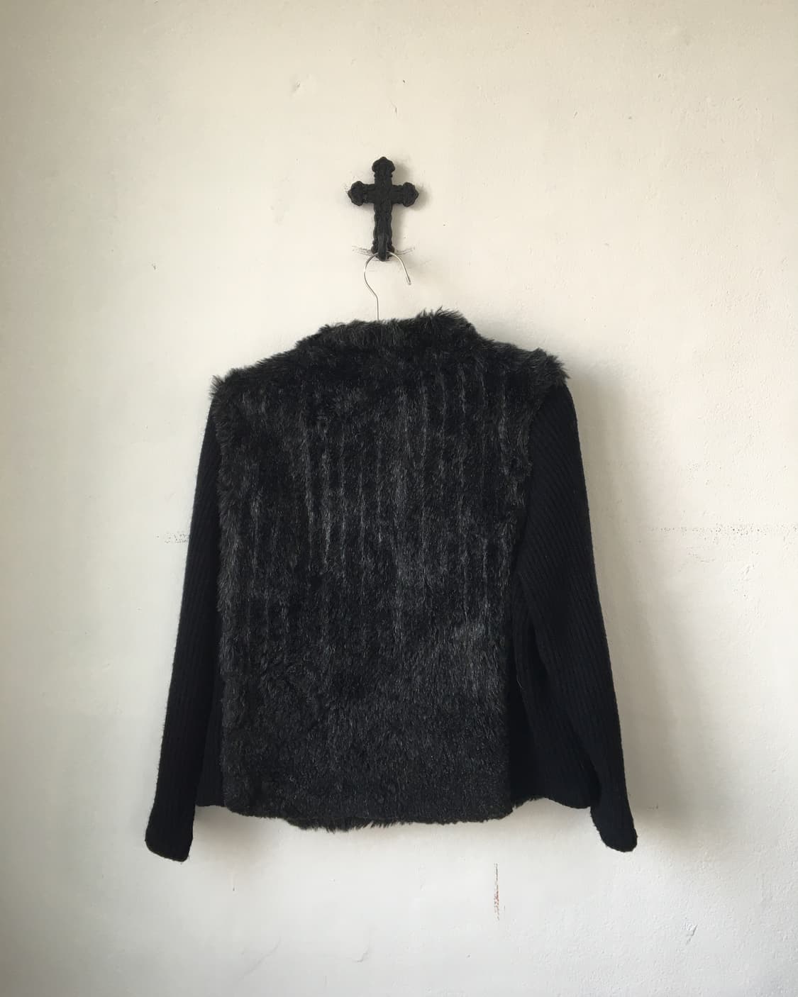 Fake fur layered knit zip up 상품이미지3