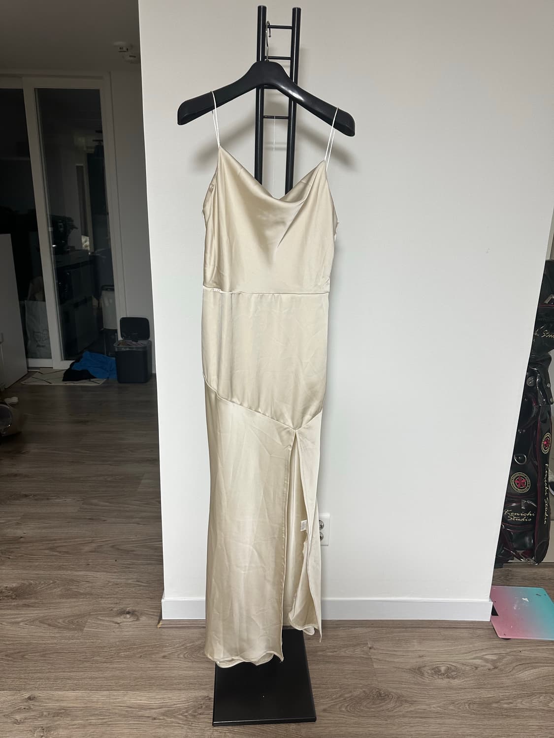 새틴 카울넥 맥시 드레스 -M사이즈 착샷있음 상품이미지3