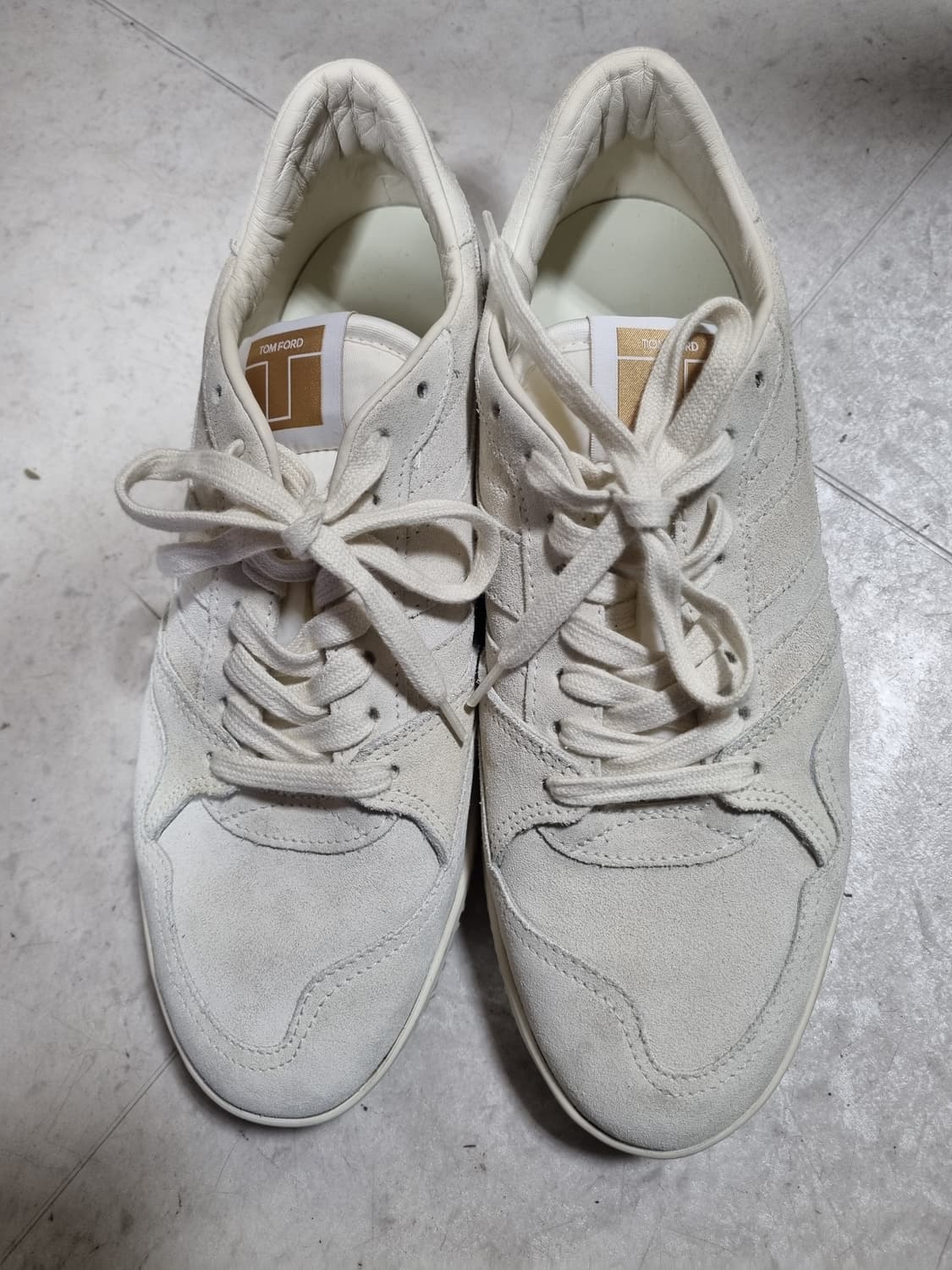 톰포드 남성 스웨이드 스니커즈  상품이미지1