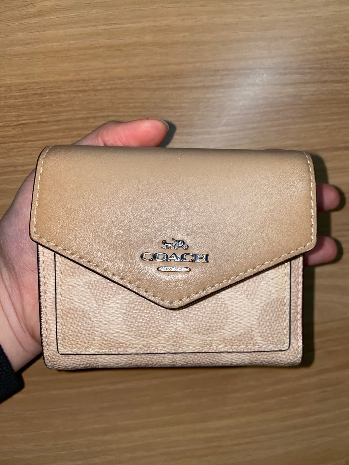 코치 트리폴드 반지갑 상품이미지2