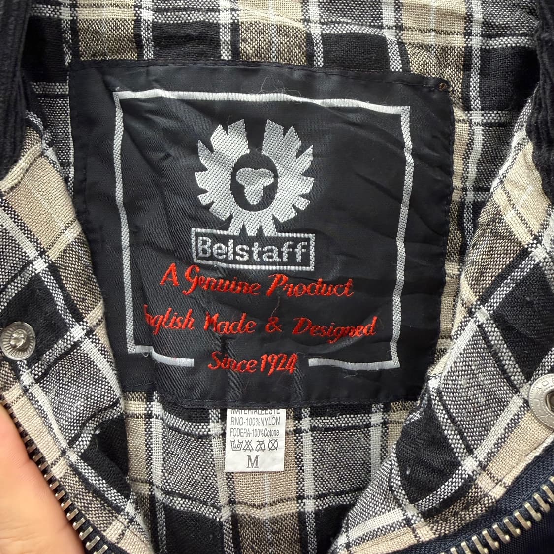 벨스타프 클래식 라이더자켓 멀티포켓 로고패치 펄감 디테일 네이비 상품이미지8