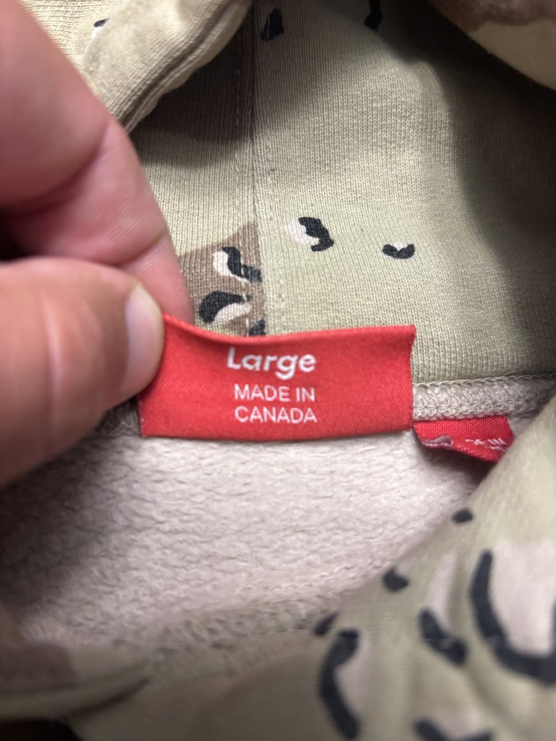 20FW 슈프림 피스 후드티 초콜릿 칩 카모 상품이미지3