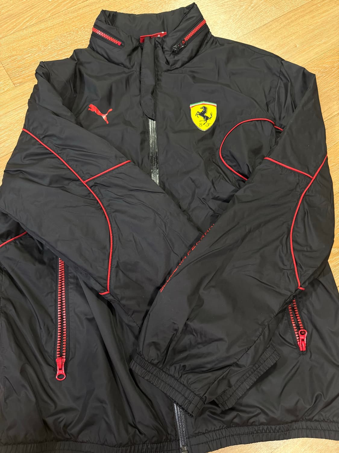 (정품) PUMA x Ferrari 퓨마 페라리 스쿠데리아 공식 자켓 상품이미지2