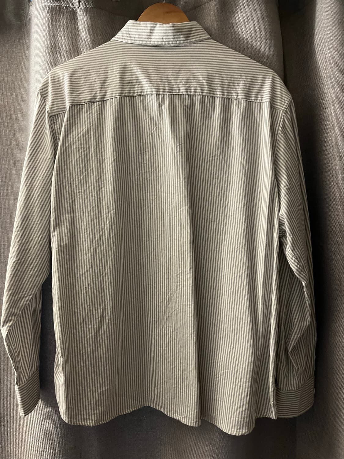 틀영 올데이 스트라이프 셔츠 그레이 상품이미지3