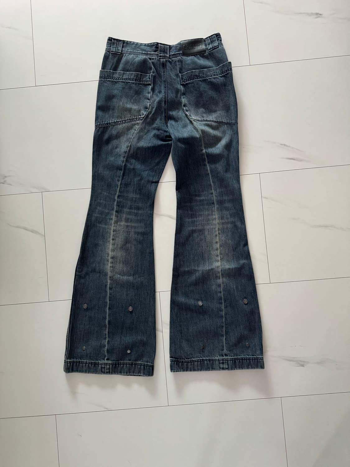 [L] 오퍼스0012 HAZE FLARE DENIM PANTS INDIG 상품이미지2