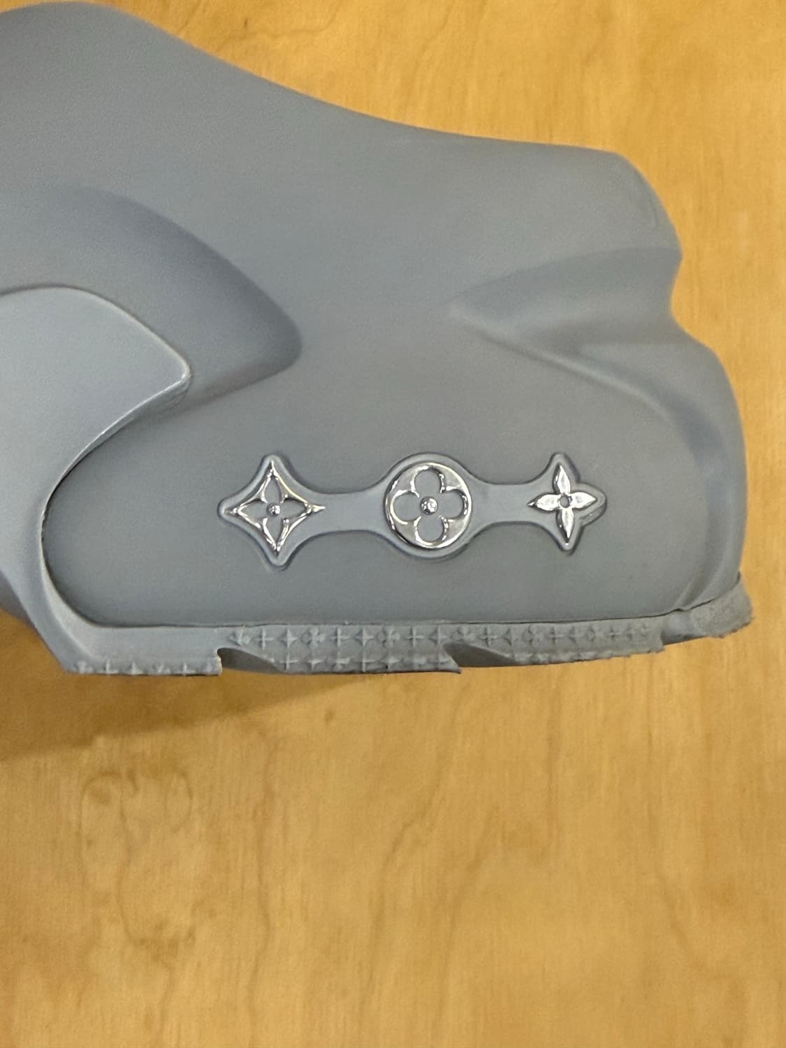 (백화점구매) 루이비통 샤크 클로그 사이즈 8 상품이미지5