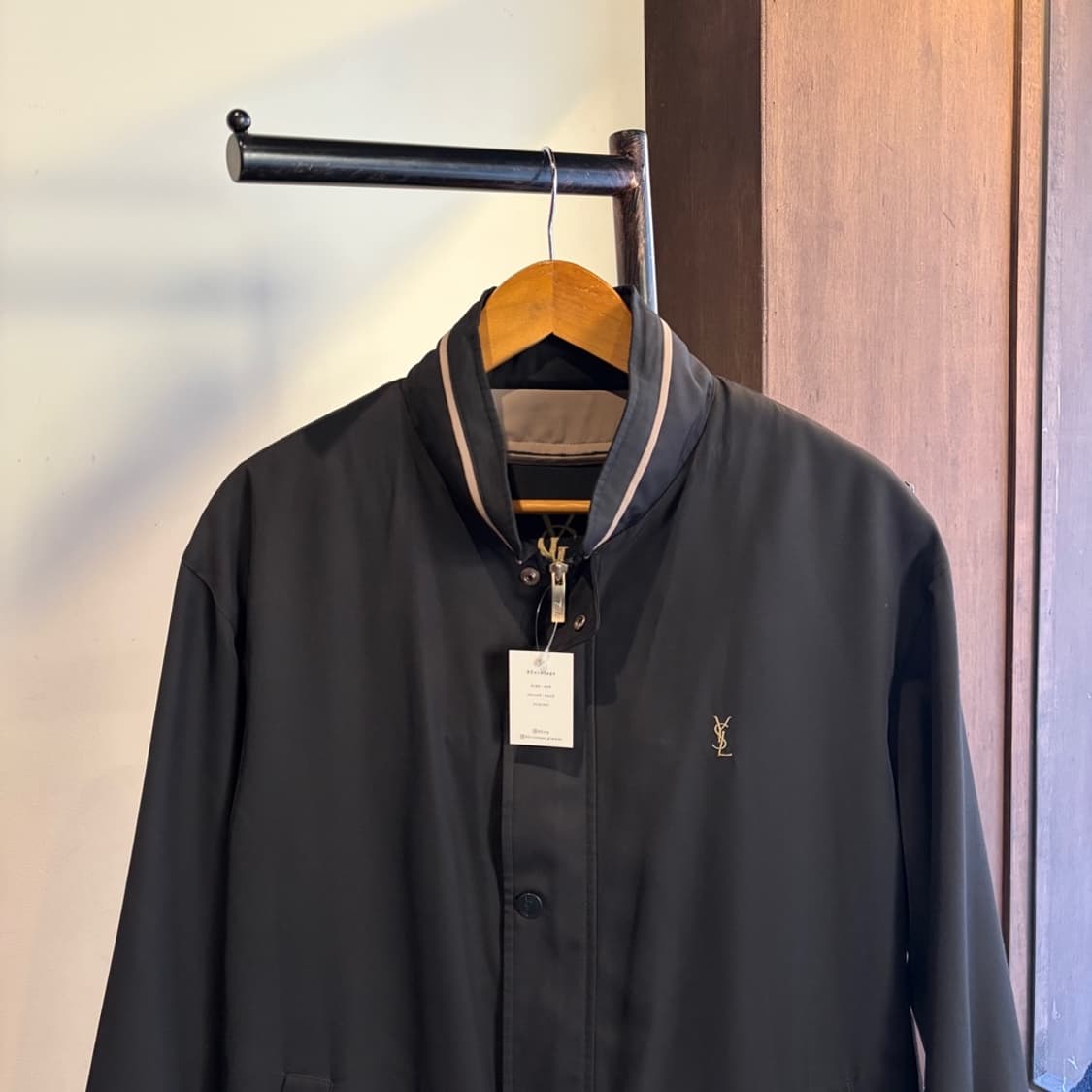 15413 - 입생로랑 블랙 폴리 자켓 상품이미지1