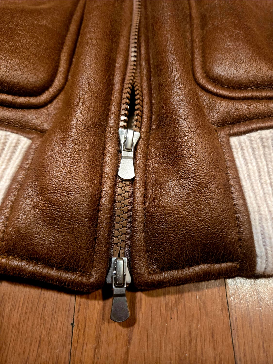 그란싸소 니트 슬리브 가죽 하이브리드 자켓 니트패딩 상품이미지5